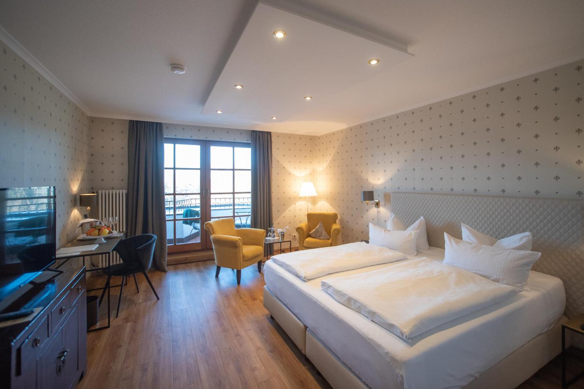 Hotel Restaurant Vinothek Lamm บัดแฮร์เรนอัลบ์ ภายนอก รูปภาพ